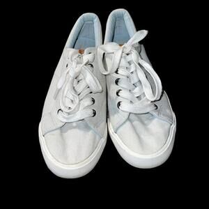 Rocket Dog light grey fabric low top sneakers w laces women's size 7.5